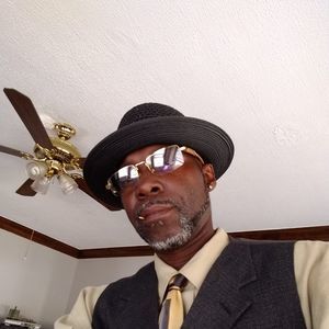 Meet your Posher, Ivan